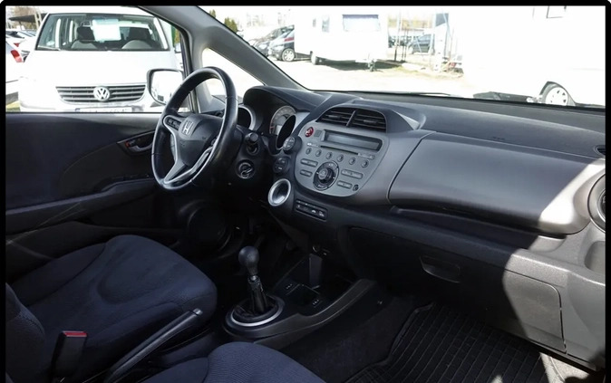 Honda Jazz cena 20999 przebieg: 200947, rok produkcji 2009 z Dobra małe 191